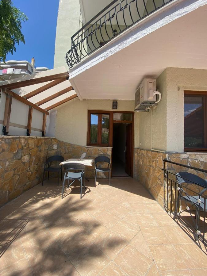 Paradosi Rooms İgumeniça Dış mekan fotoğraf