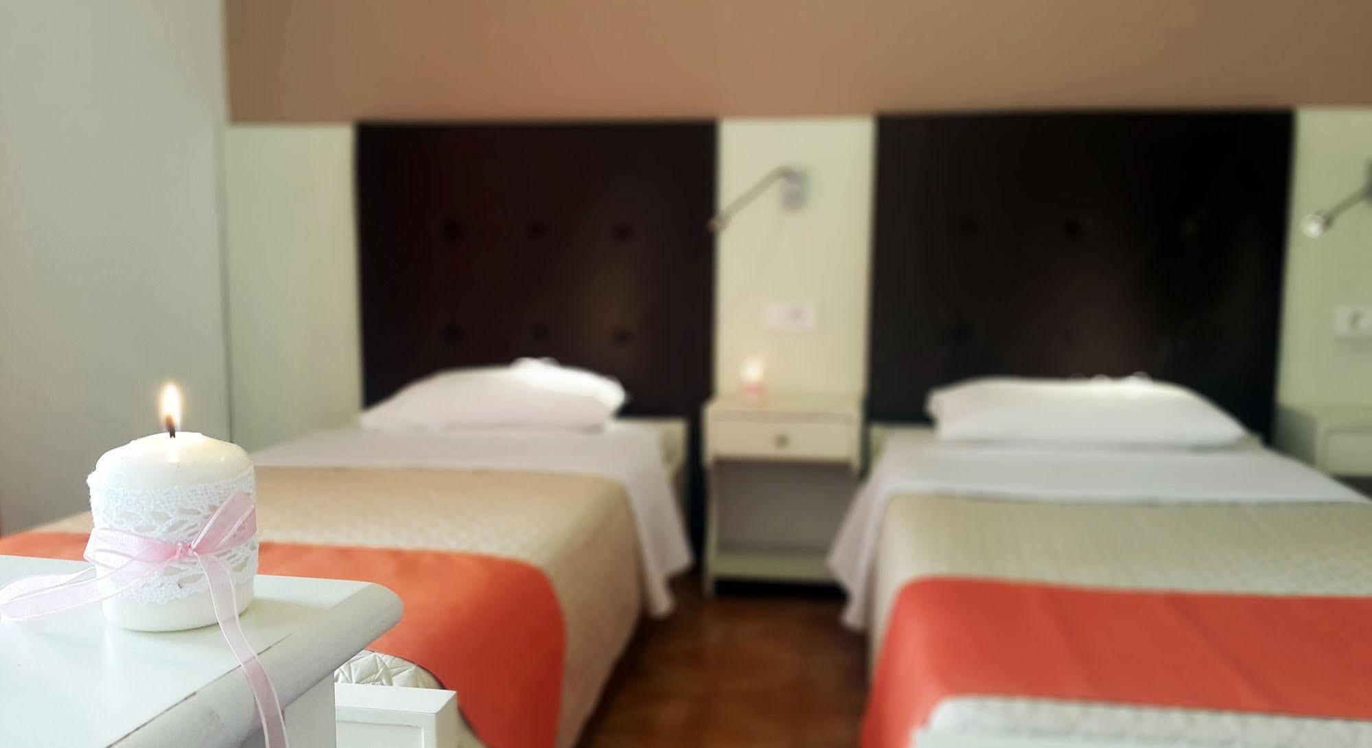 Paradosi Rooms İgumeniça Dış mekan fotoğraf
